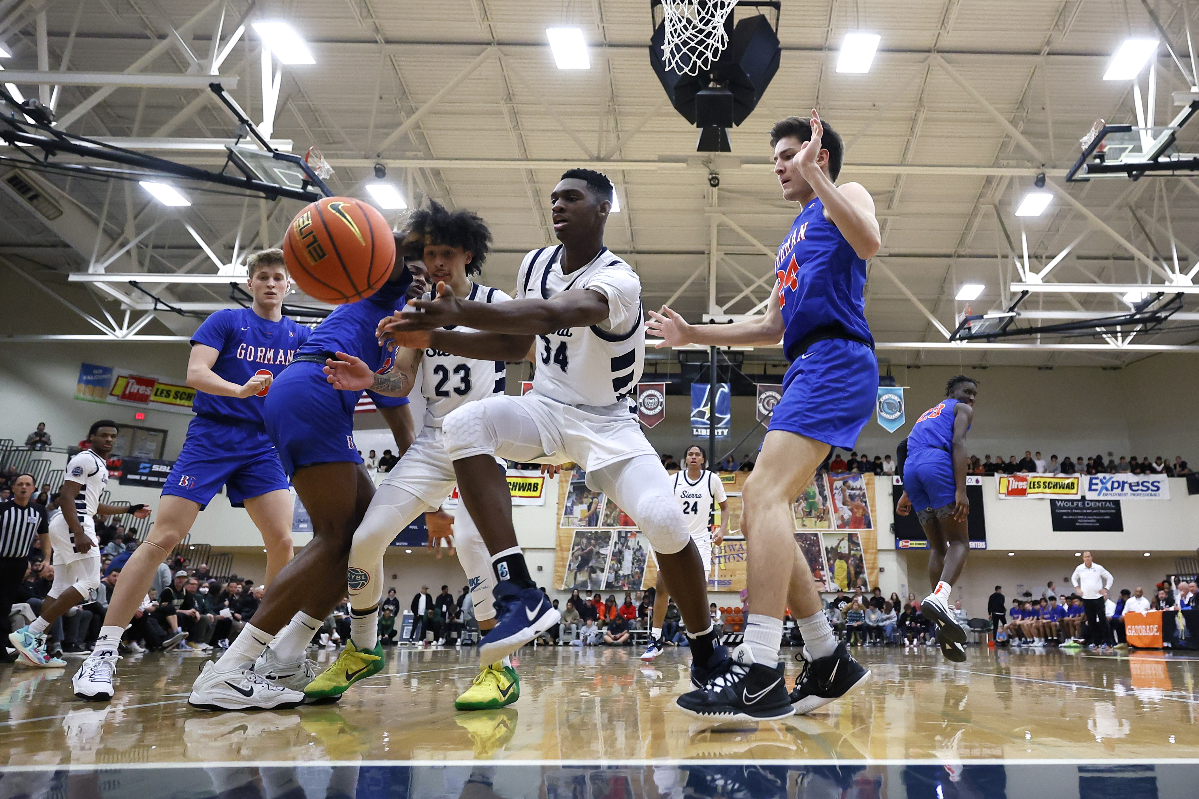 Sierra Canyon Bishop Gorman Les Schwab Invitational Soobum Im 94
